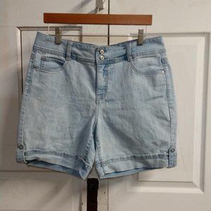 Hannah Denim Cuffed Shorts - Size 12